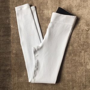 Vimia high waist white ribbed legging